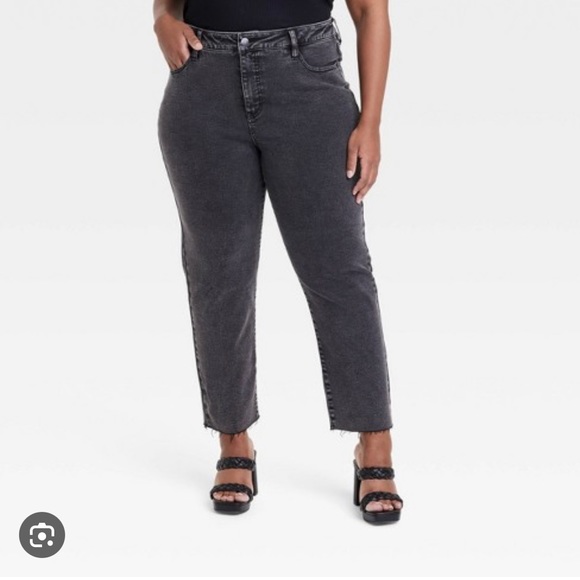 Ava & Viv Black High Rise Cropped Slim Straight Jeans 18W - Picture 1 of 5